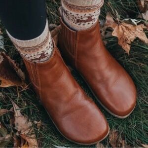 Anya’s Shop Lila Chelsea Boots in brown leather Sz 41/10 grounding shoes